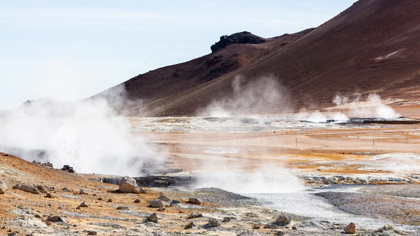 Zona fumejant aprop de la central geotèrmica de Hellisheiði 
